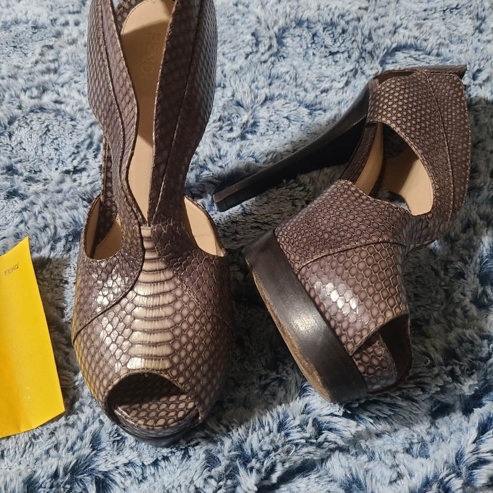 Snakeskin Fendi heels 40.5
